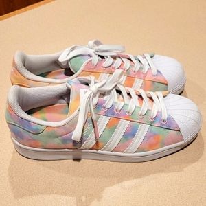 Adidas Superstar NWOB size 9